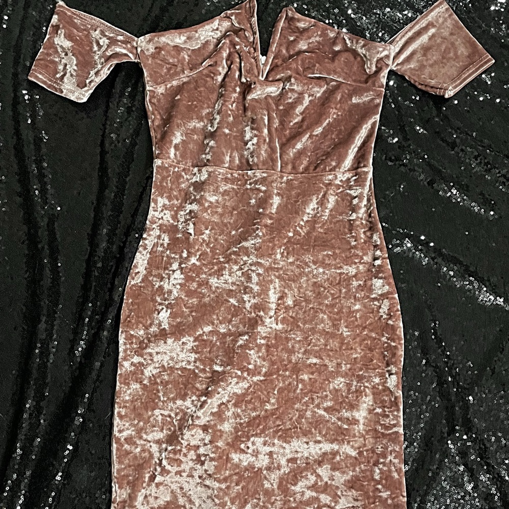 Missguided Crushed Pink Velvet Bardot Mini Dress